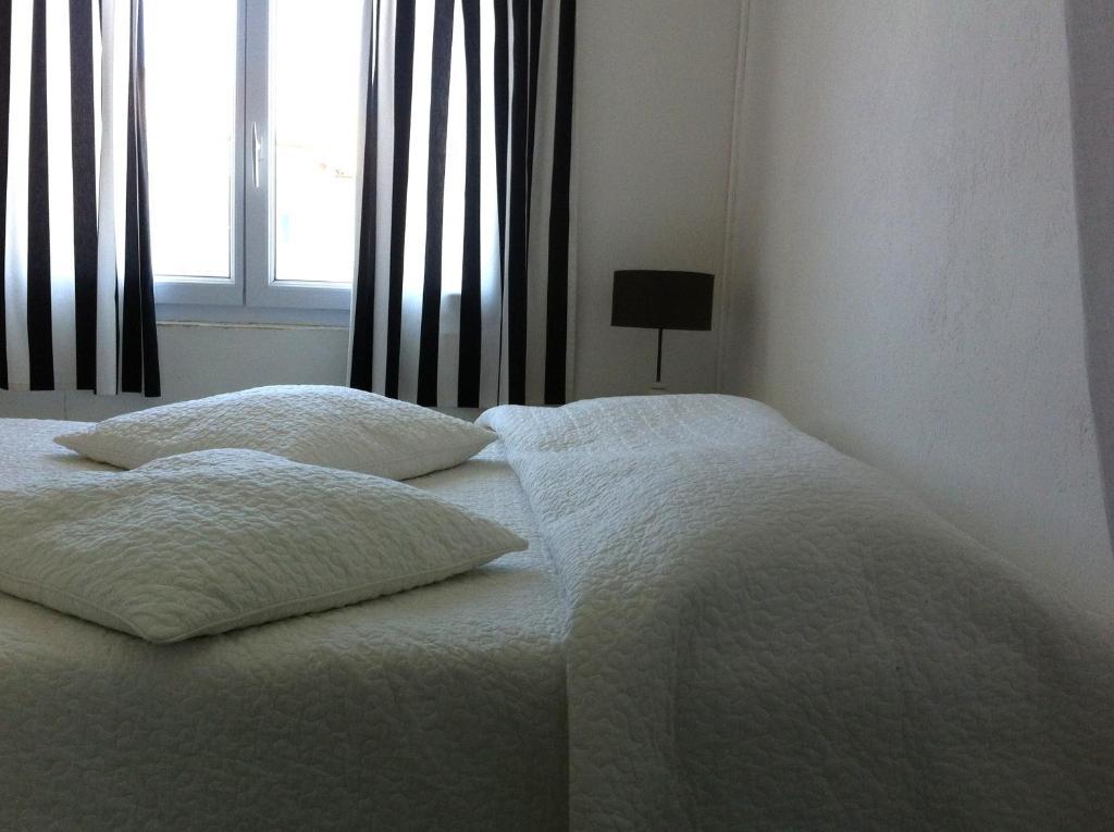 Les Vagues Hotel Saintes-Maries-de-la-Mer Cameră foto